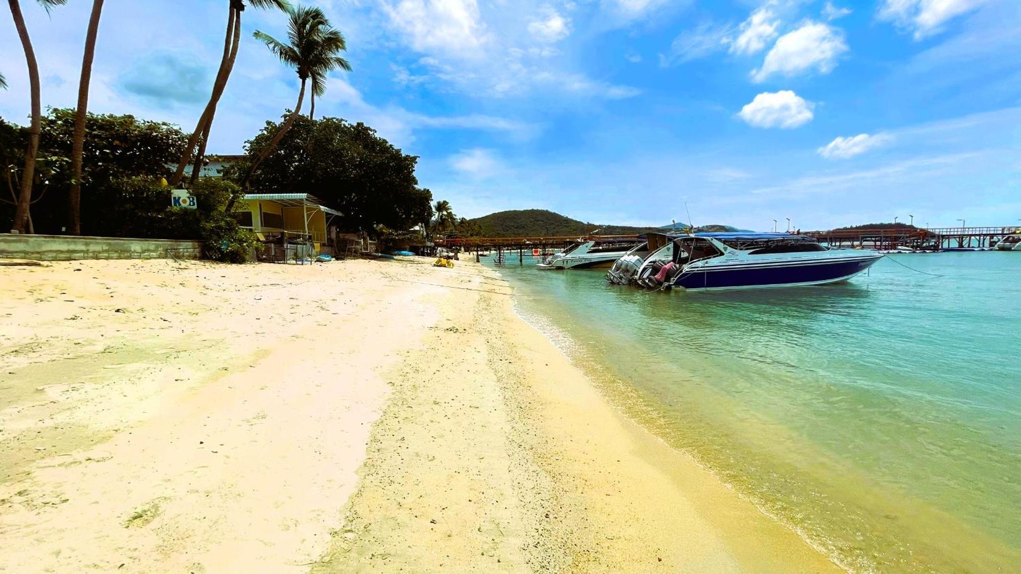 Rockstar Beach Apartments Strand Bang Rak Exterior foto