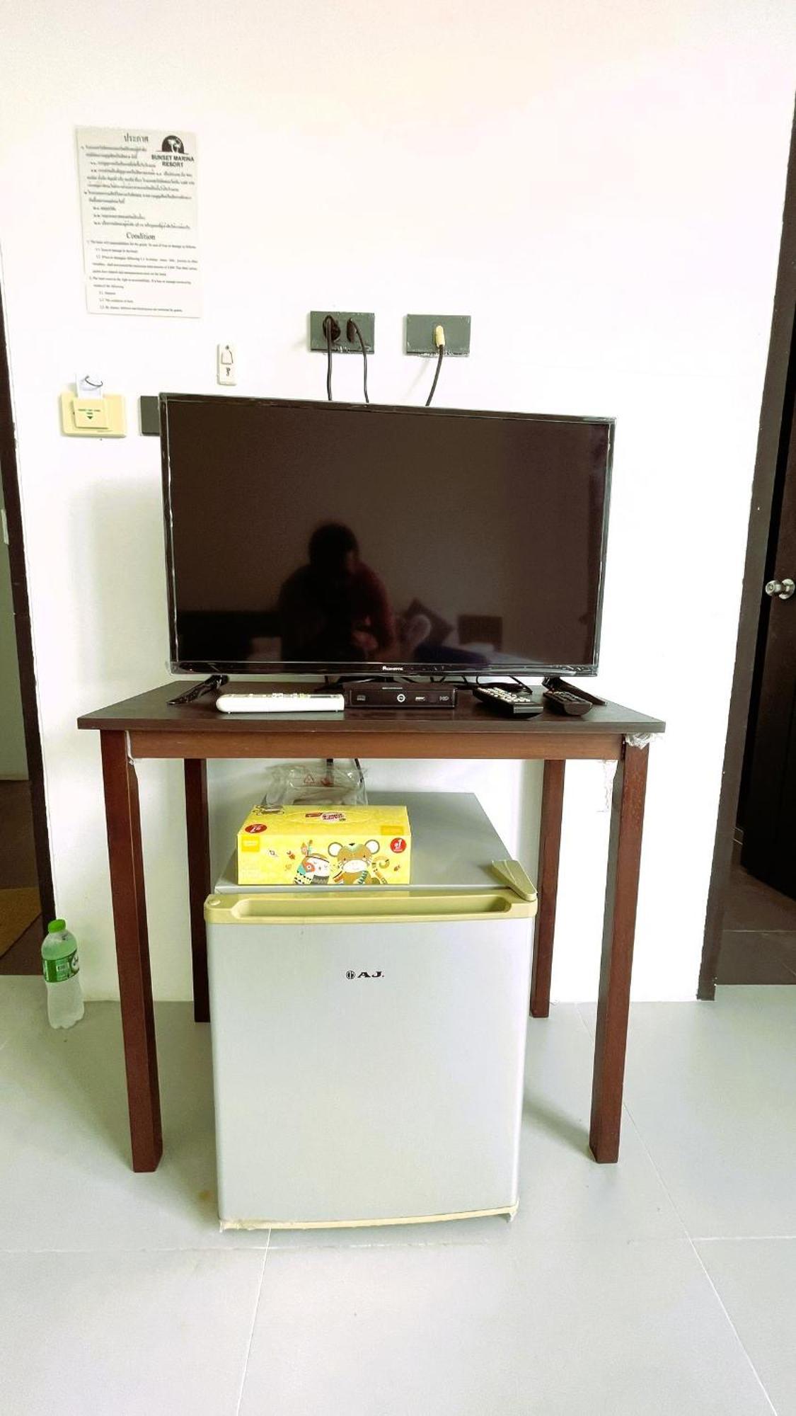 Rockstar Beach Apartments Strand Bang Rak Exterior foto